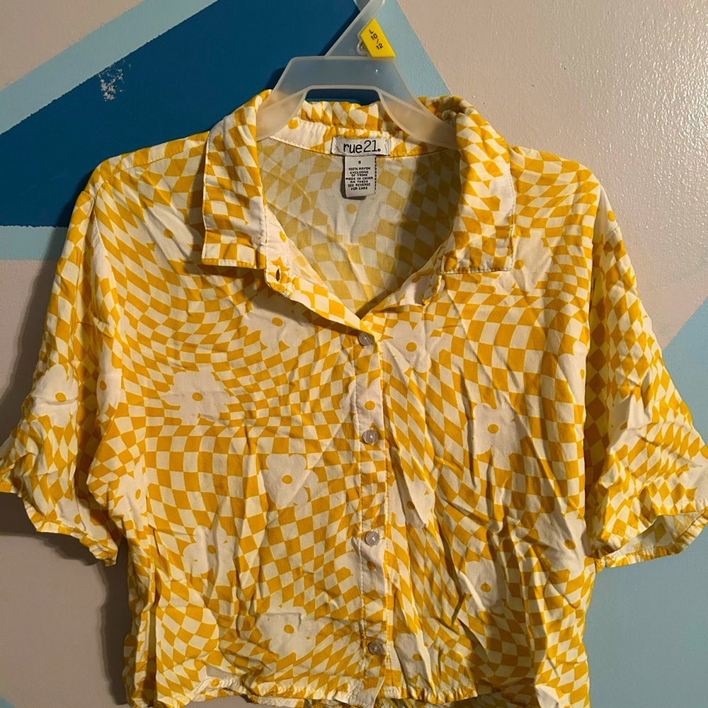 Yellow Cropped Flower T-Shirt